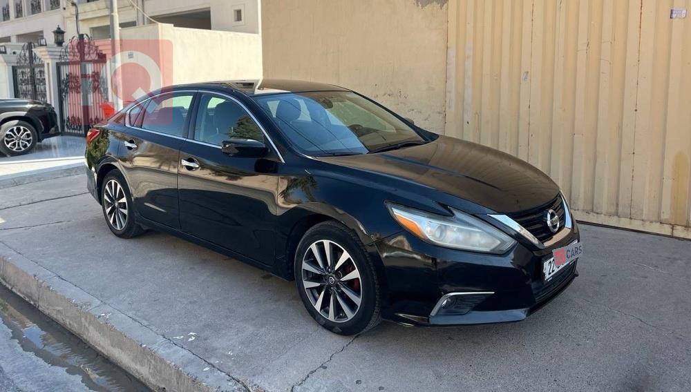 نيسان ألتيما